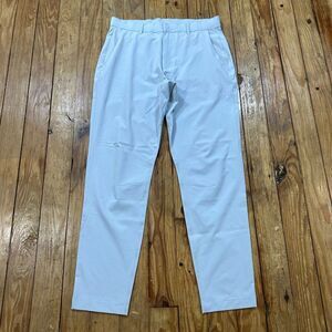 Fabletics The Only Pant Pants Mens 31x32 Gray Performance Stretch Snap -‎ EUC